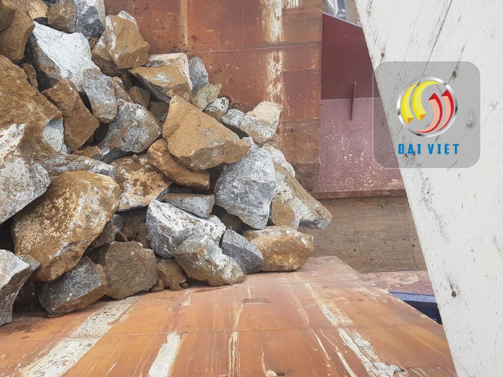 Cỡ đá đầu vào ảnh hưởng đến năng suất máy nghiền đá như thế nào?