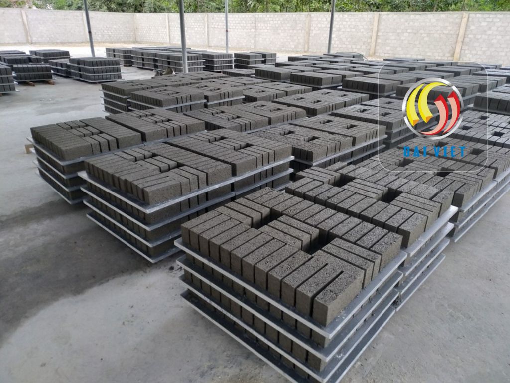 Hình ảnh dây chuyền sản xuất gạch không nung chọn công suất như nào