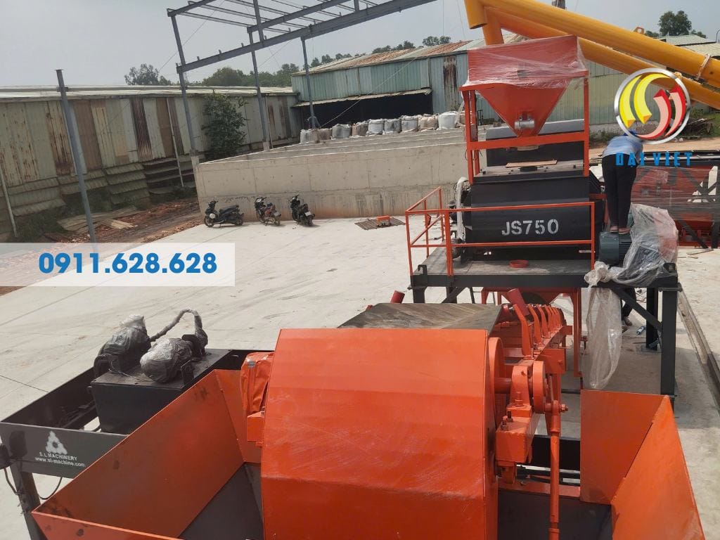 Hình ảnh cối trộn của dây chuyền sản xuất gạch không nung