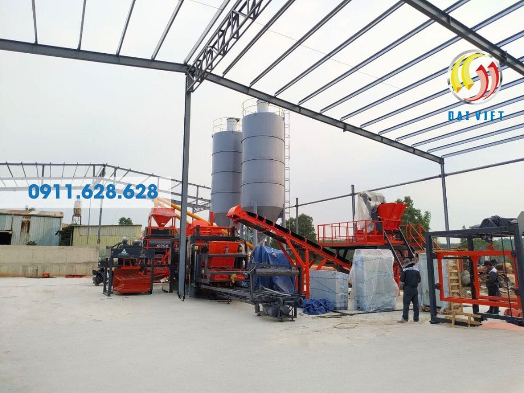 Hình ảnh quá trình lắp đặt dây chuyền máy gạch QT10 Bình Dương