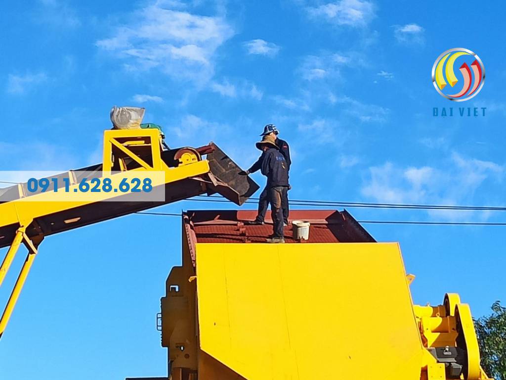 Hình ảnh máy sàng rung đá xây dựng ở Quảng Bình