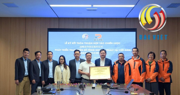 Hình ảnh Đại Việt và Nhuận Thiên hợp tác chến lược về trạm trôn bê tông nhựa nóng